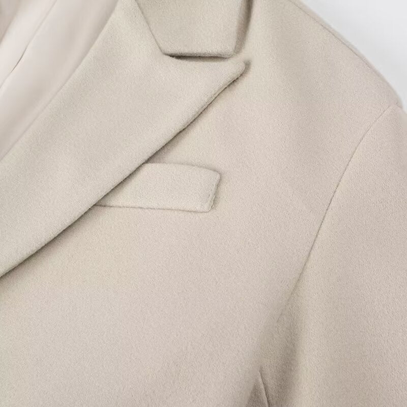 Collar long sleeved single breasted solid color trench coat for women