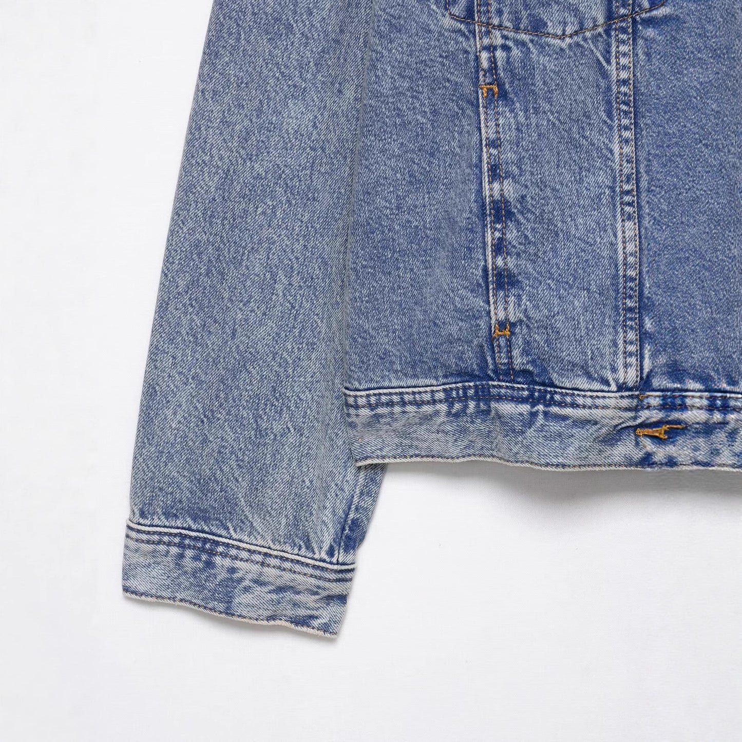 Single breasted long sleeved denim distressed jacket for women